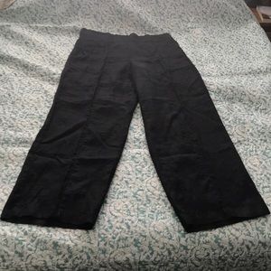 Black linen pants with pockets and wide leg